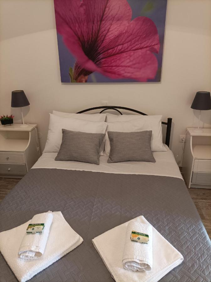 Demy'S Studio Appartement Acharavi  Buitenkant foto